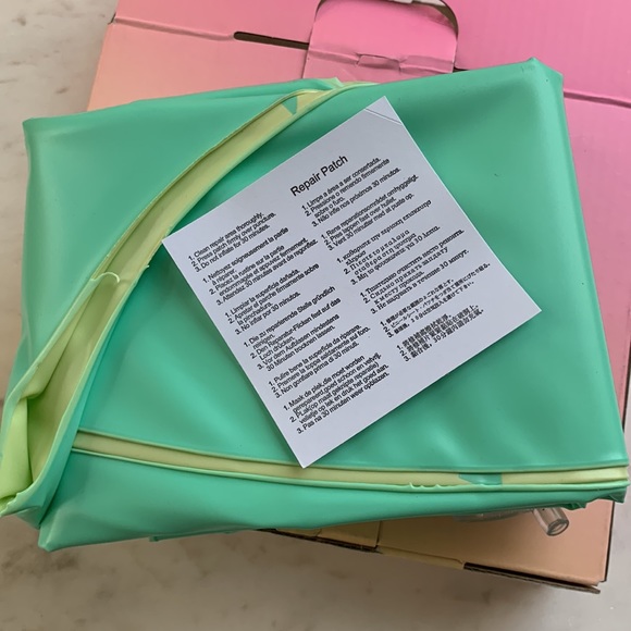 Stoney Clover Lane Limited Edition Palm Tree Theme Inflatable Float - Picture 7 of 7